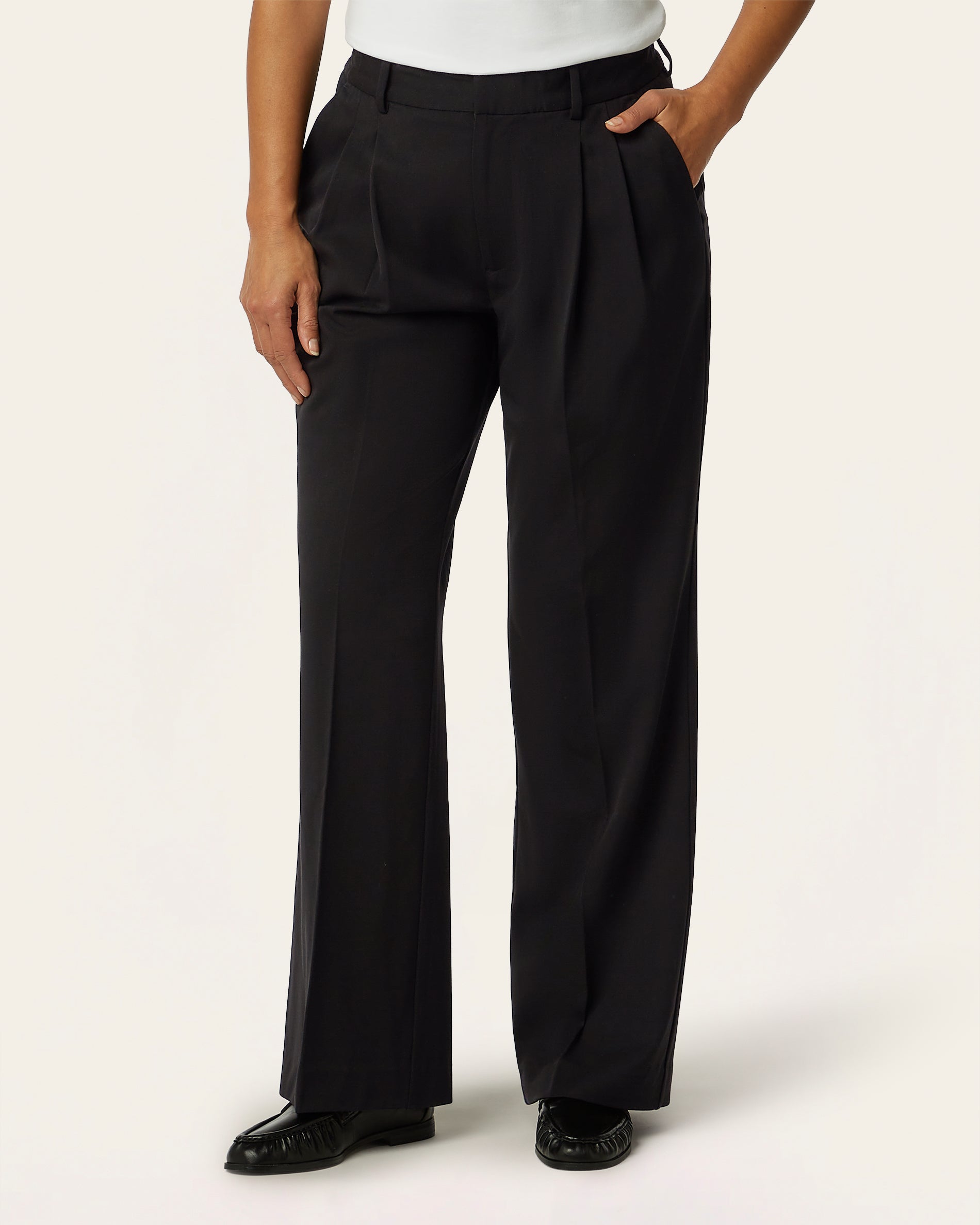 Pleated Signature wide pants - Black